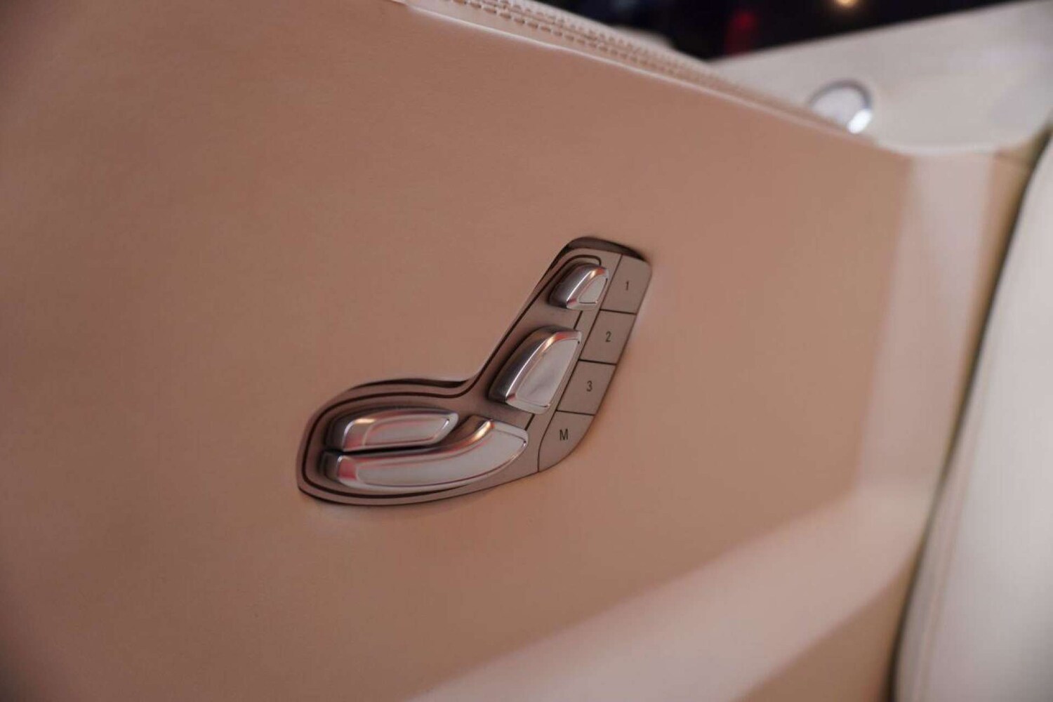 Used Mercedes-Benz V-Class 2022 for sale - 77113482: Photo 63