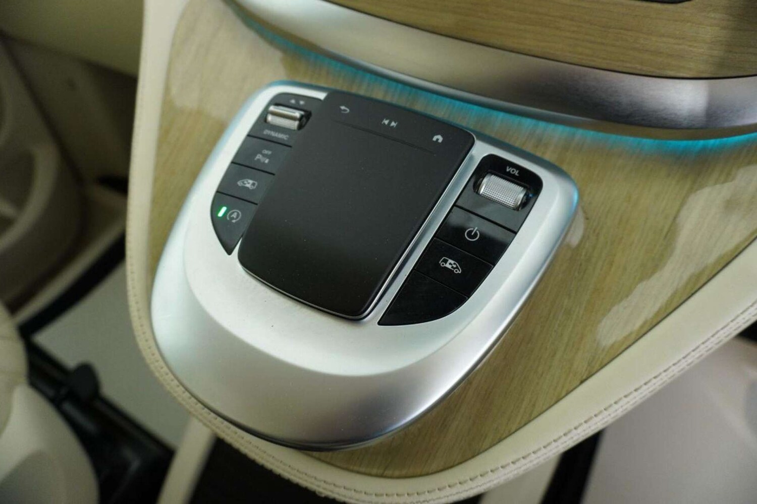 Used Mercedes-Benz V-Class 2022 for sale - 77113482: Photo 88