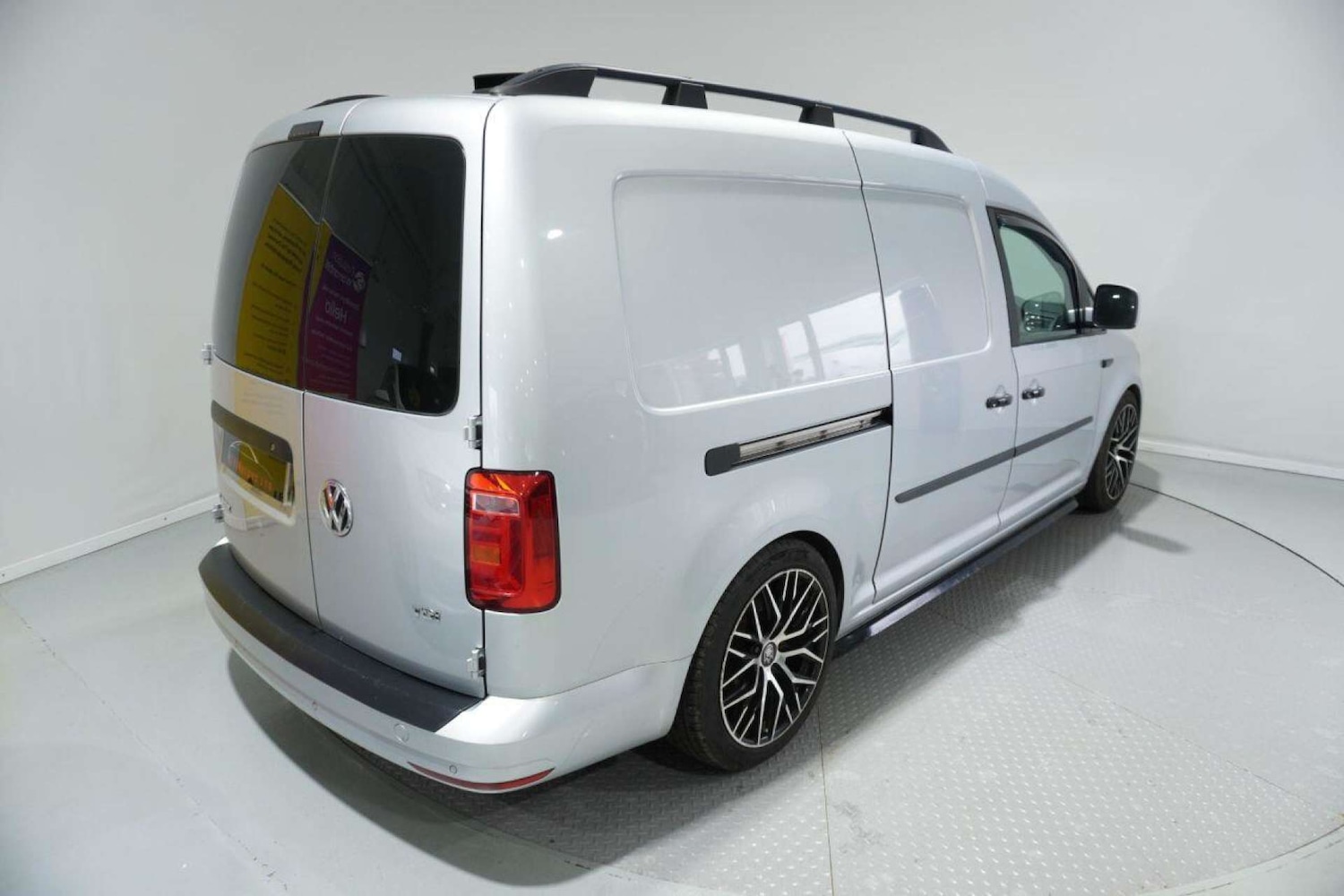 Used Volkswagen Caddy Maxi 2015 for sale - 77061647: Photo 13