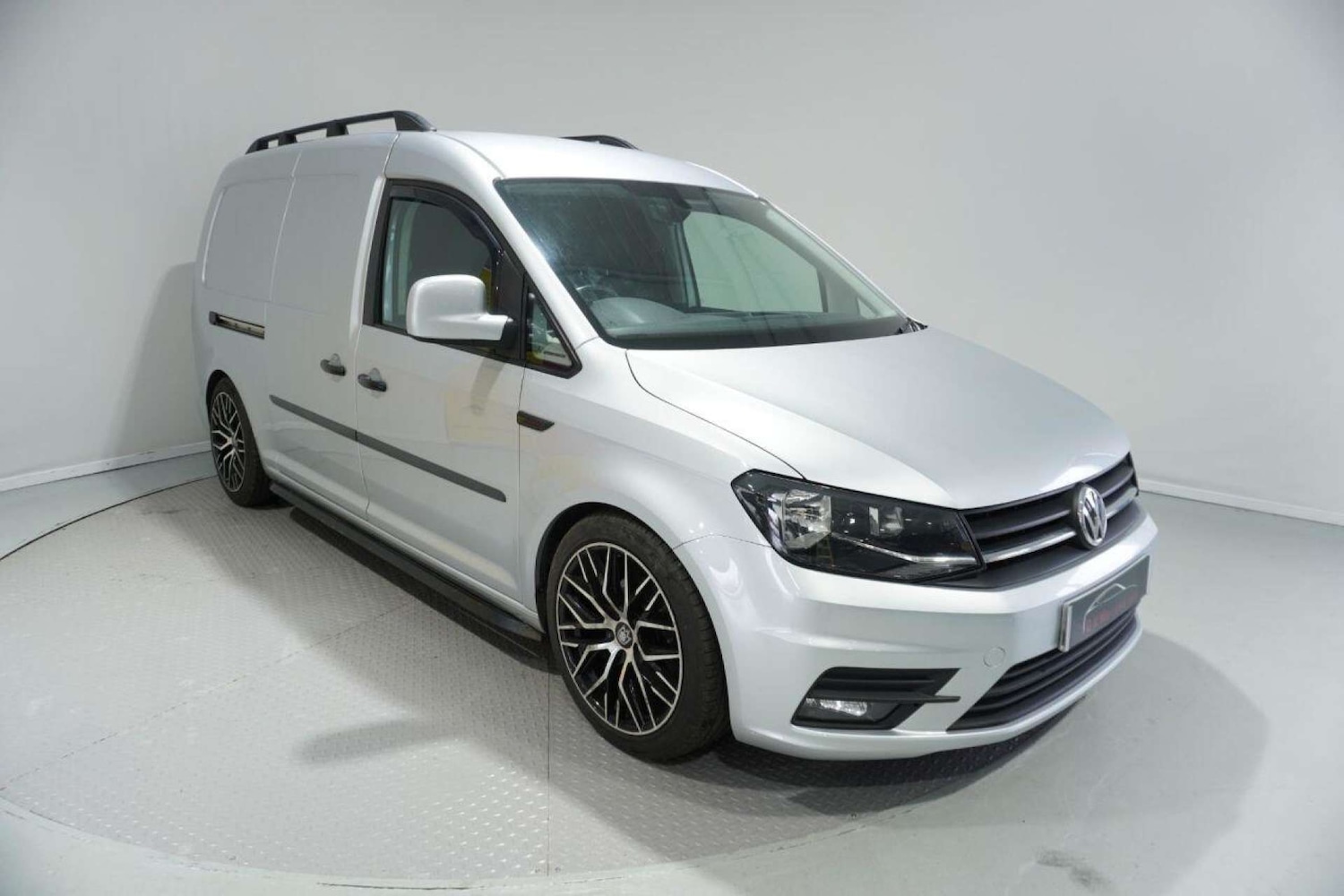 Used Volkswagen Caddy Maxi 2015 for sale - 77061647: Photo 2
