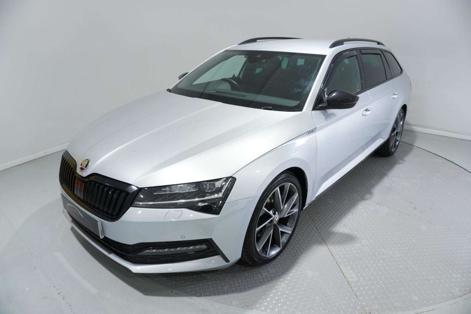 Used Skoda Superb 2019 for sale - 77061627: Photo 43