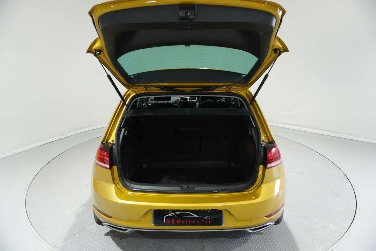 Used Volkswagen Golf 2017 for sale - 77061690: Photo 23