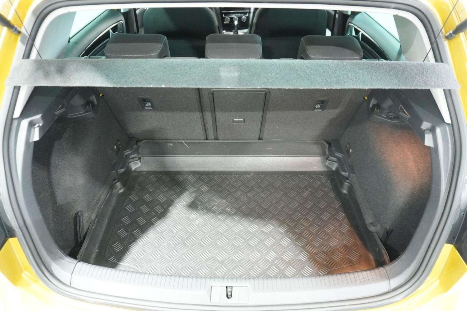 Used Volkswagen Golf 2017 for sale - 77061690: Photo 24