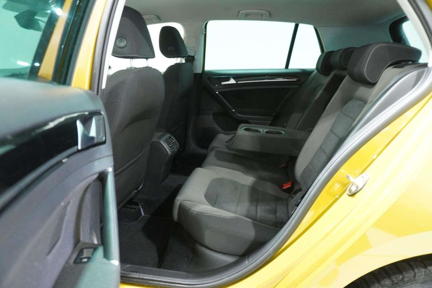 Used Volkswagen Golf 2017 for sale - 77061690: Photo 48