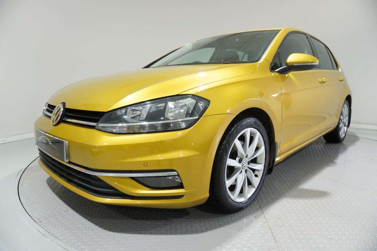 Used Volkswagen Golf 2017 for sale - 77061690: Photo 51