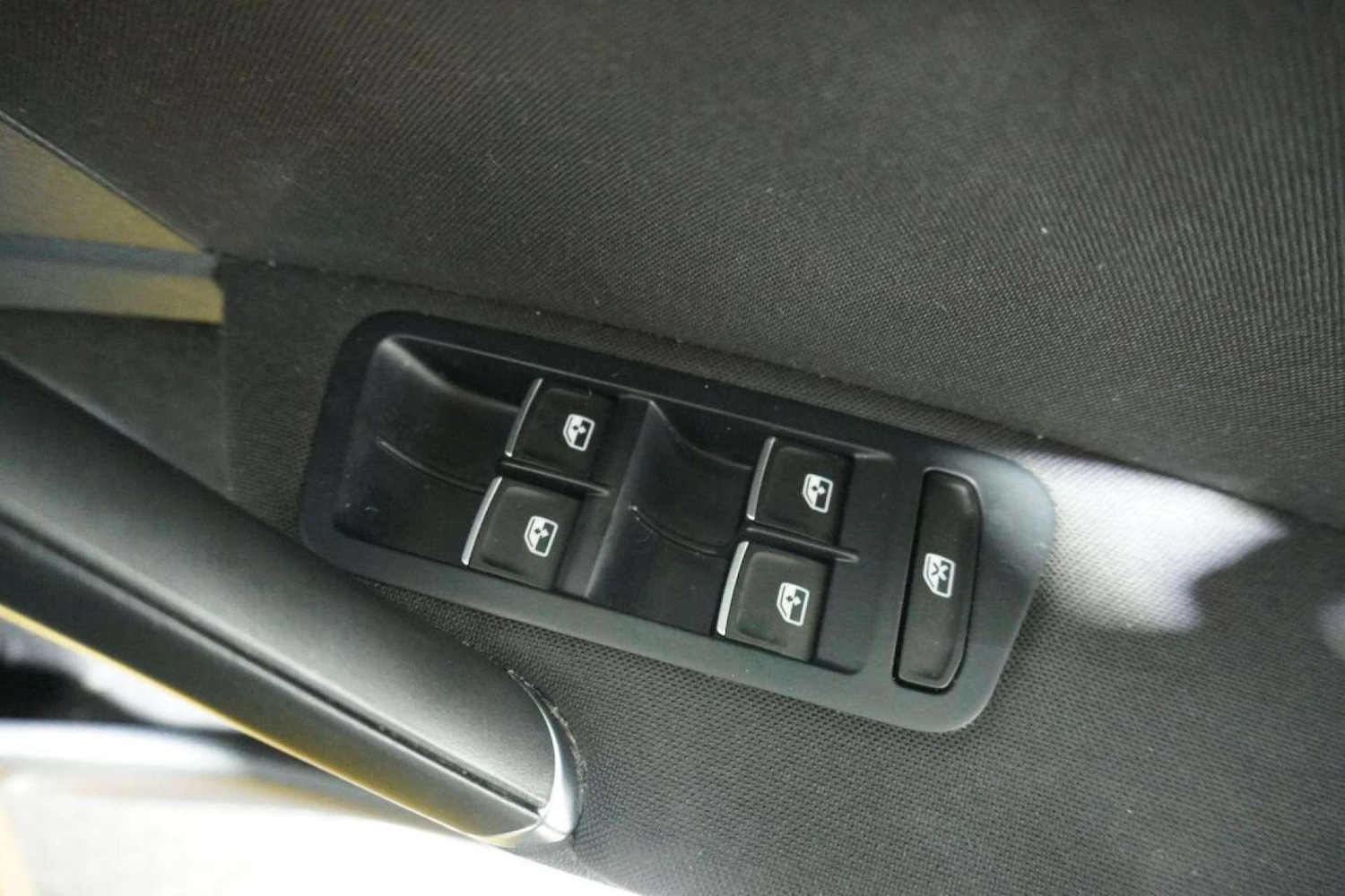 Used Volkswagen Golf 2017 for sale - 77061690: Photo 55