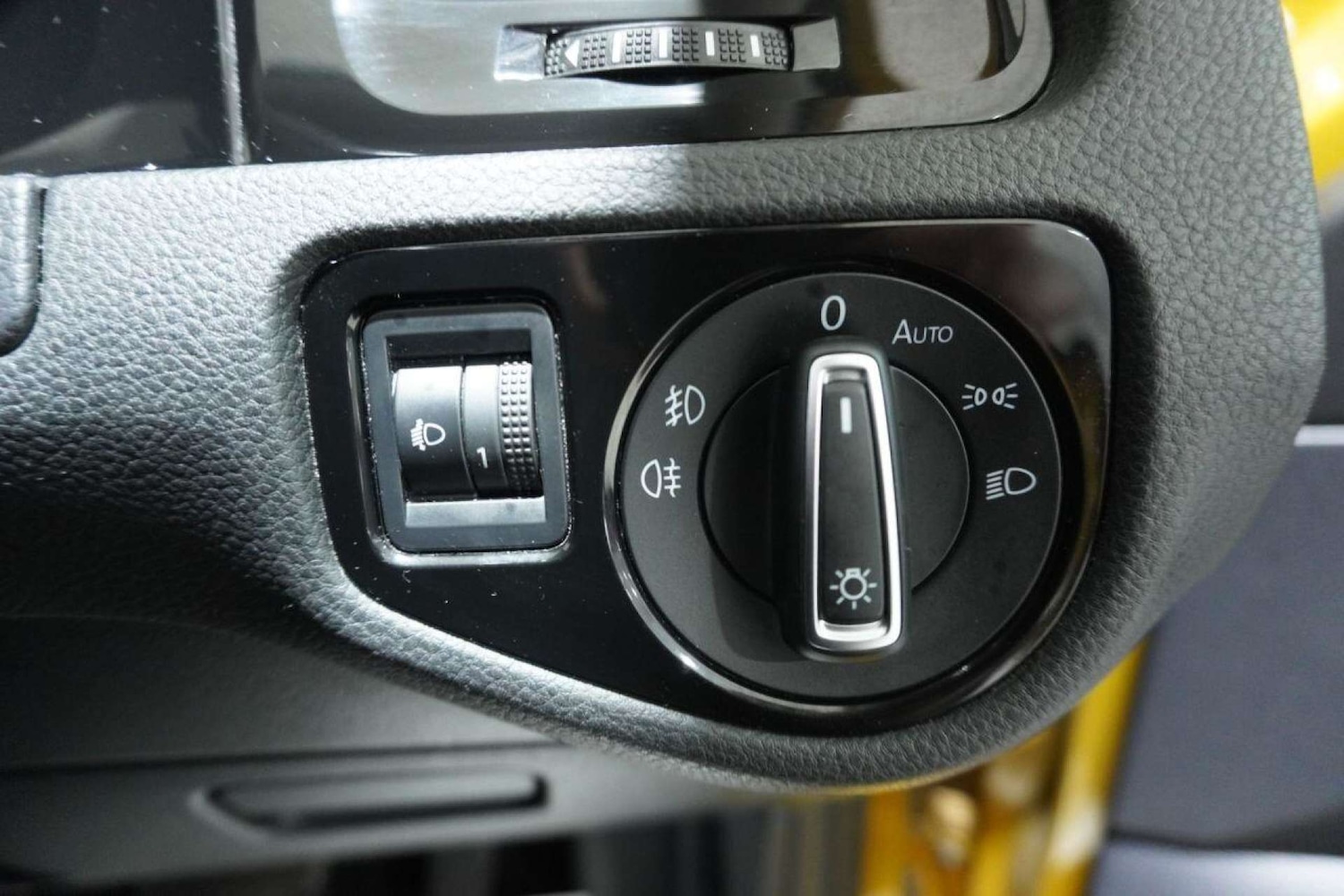 Used Volkswagen Golf 2017 for sale - 77061690: Photo 58