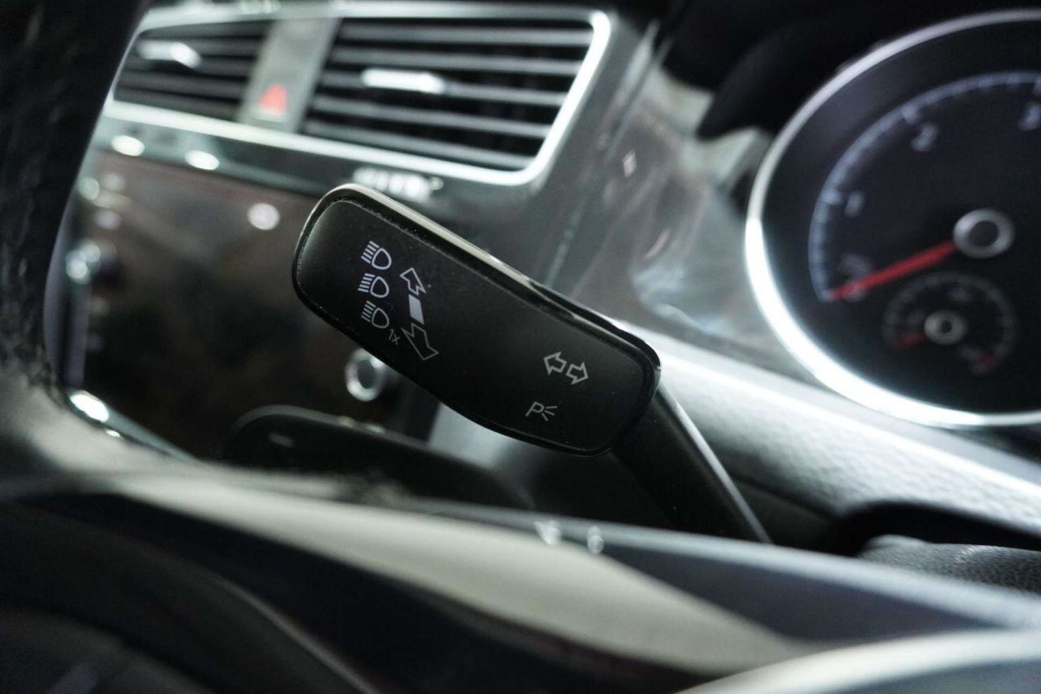 Used Volkswagen Golf 2017 for sale - 77061690: Photo 66