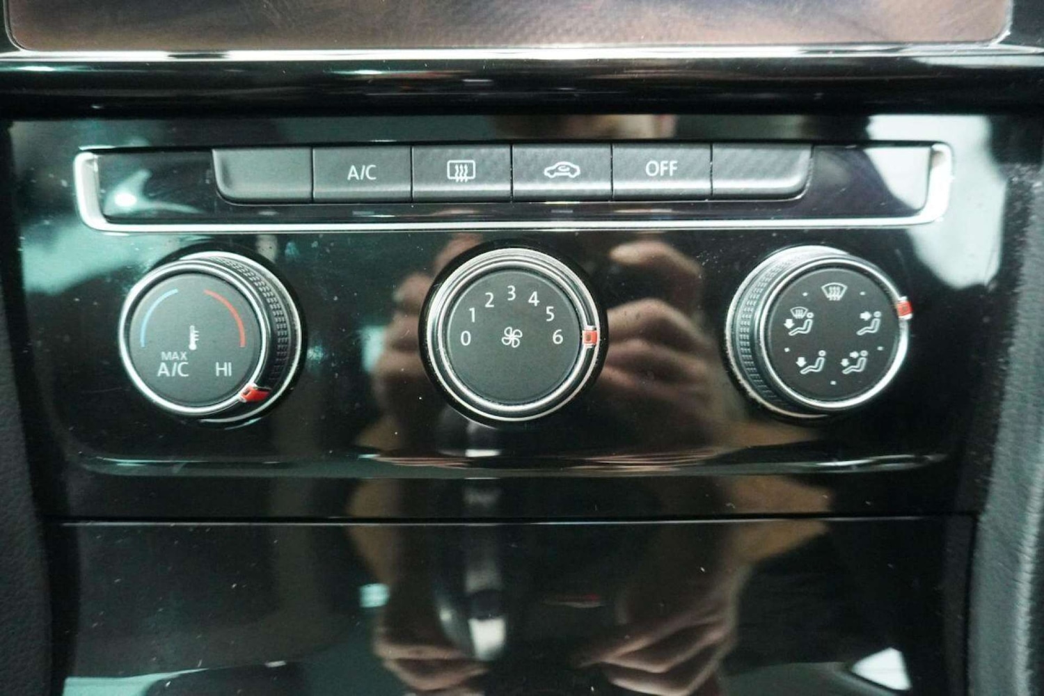 Used Volkswagen Golf 2017 for sale - 77061690: Photo 72