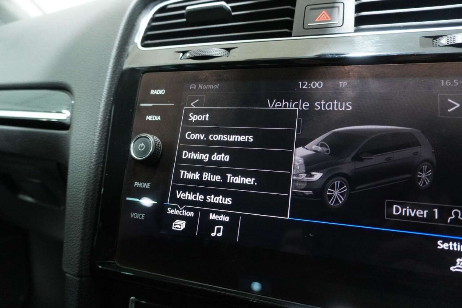 Used Volkswagen Golf 2017 for sale - 77061690: Photo 85