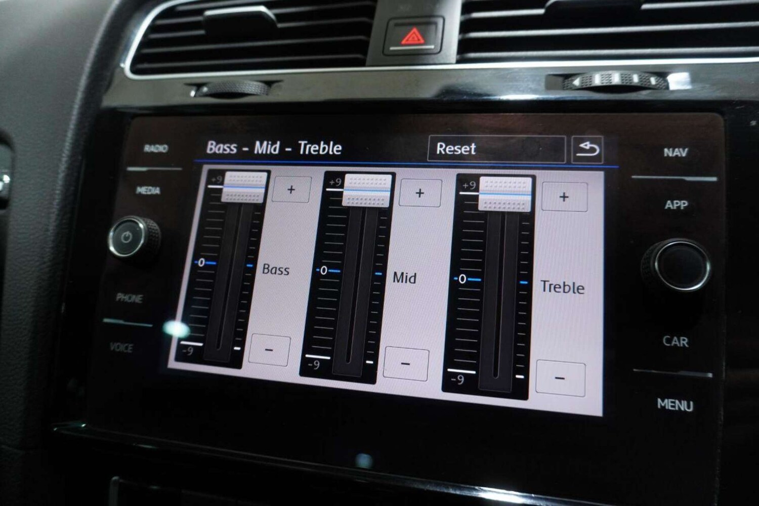 Used Volkswagen Golf 2017 for sale - 77061690: Photo 94