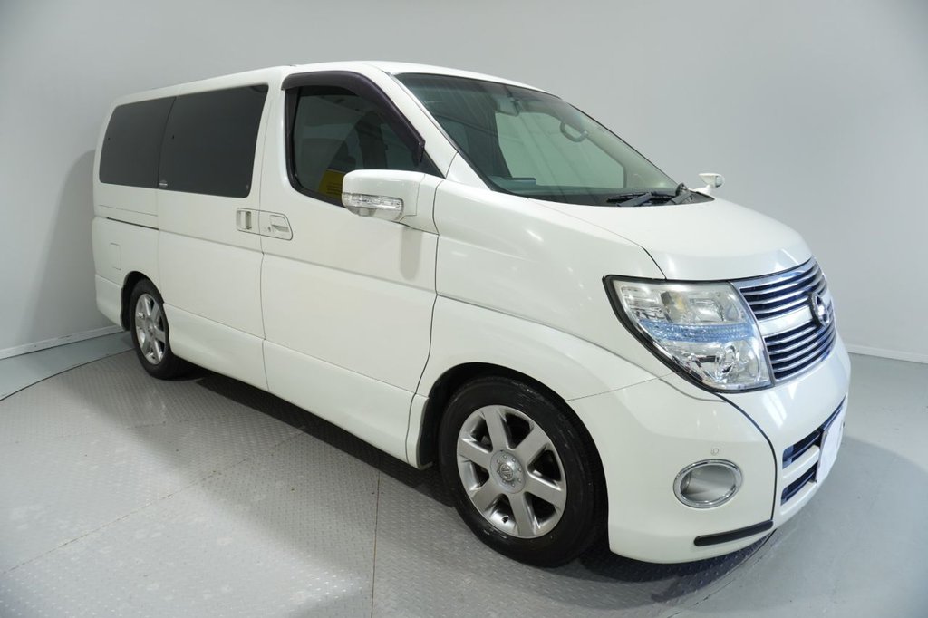 Used Nissan Elgrand 2025 for sale - 76820601: Photo 2