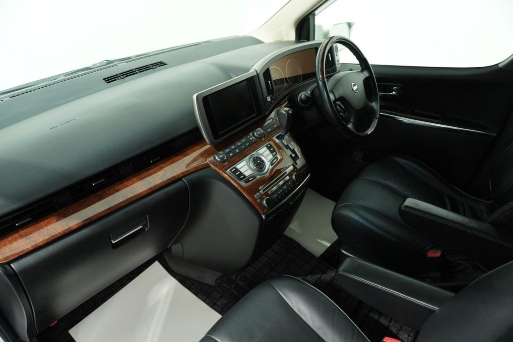 Used Nissan Elgrand 2025 for sale - 76820601: Photo 45