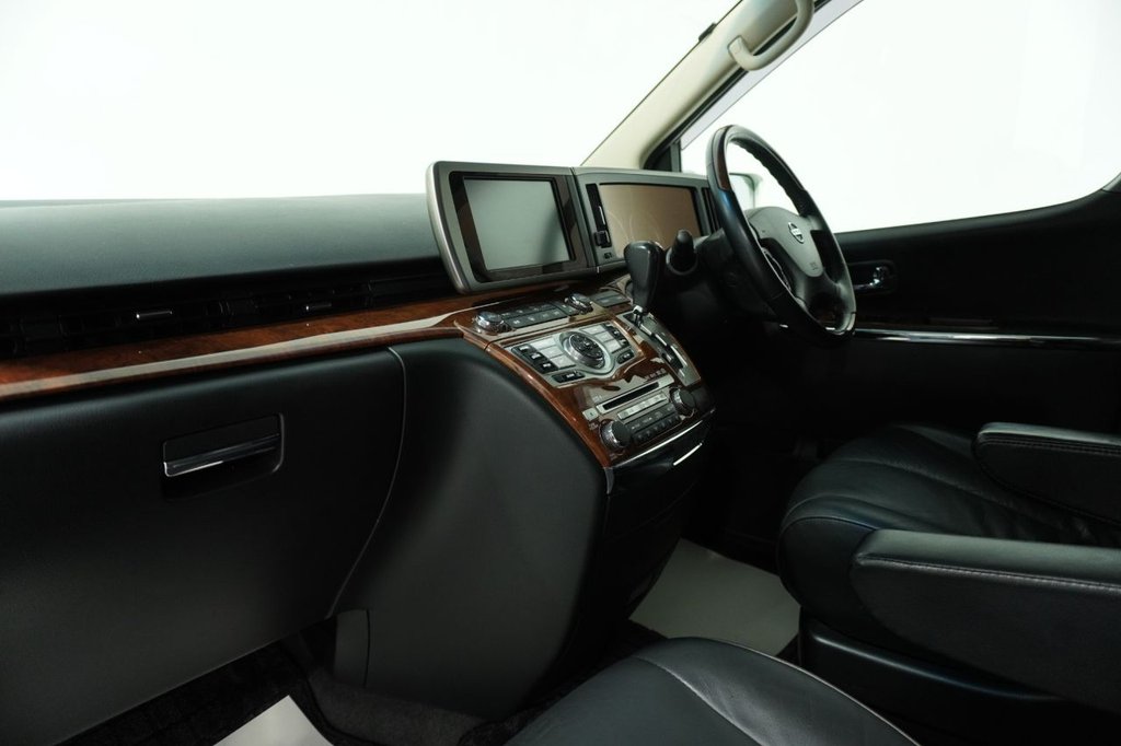 Used Nissan Elgrand 2025 for sale - 76820601: Photo 46