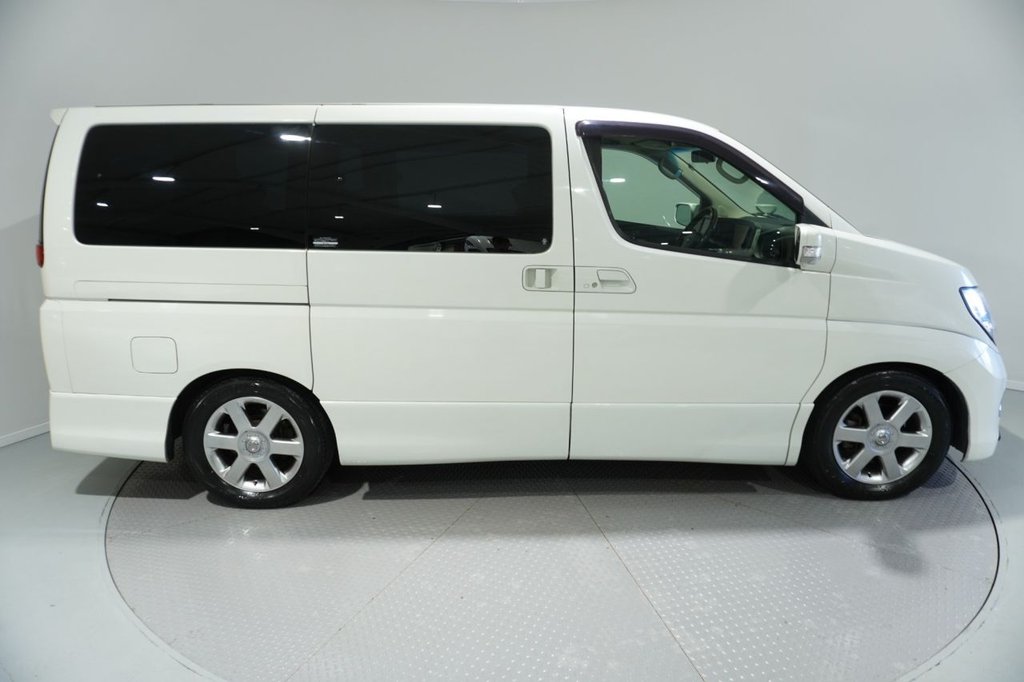 Used Nissan Elgrand 2025 for sale - 76820601: Photo 6