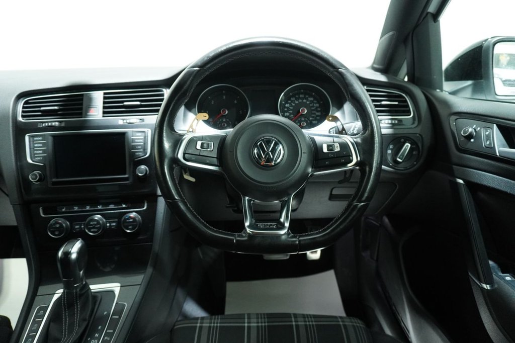 Used Volkswagen Golf 2016 for sale - 76820939: Photo 31