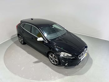 Used Volvo V40 2016 for sale - 79627742: Photo