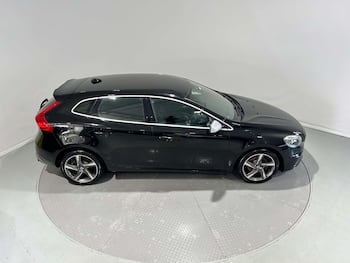 Used Volvo V40 2016 for sale - 79627742: Photo
