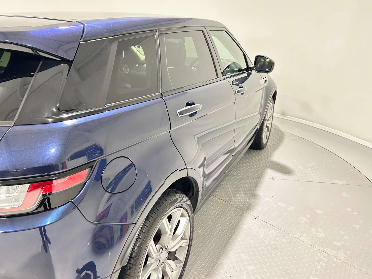 Used Land Rover Range Rover Evoque 2017 for sale - 77200703: Photo 27