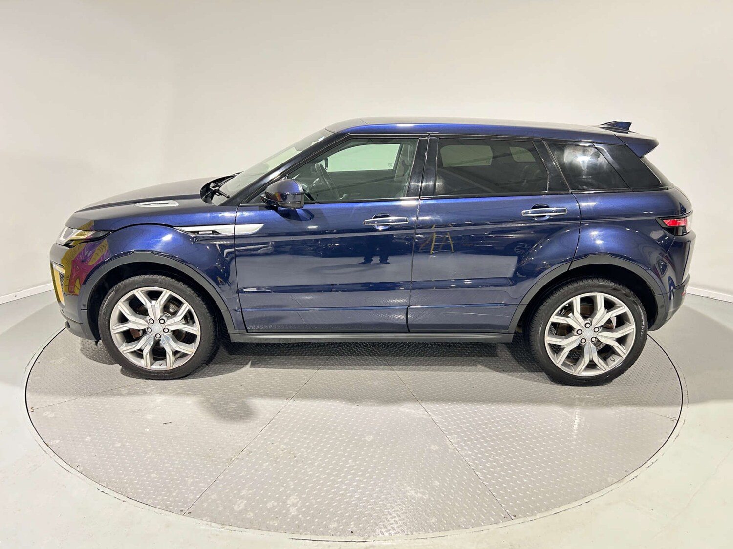 Used Land Rover Range Rover Evoque 2017 for sale - 77200703: Photo 35