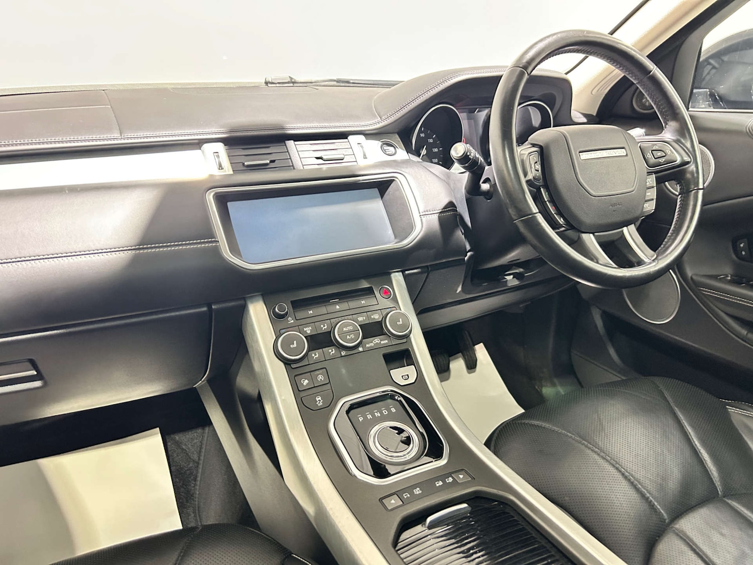 Used Land Rover Range Rover Evoque 2017 for sale - 77200703: Photo 38