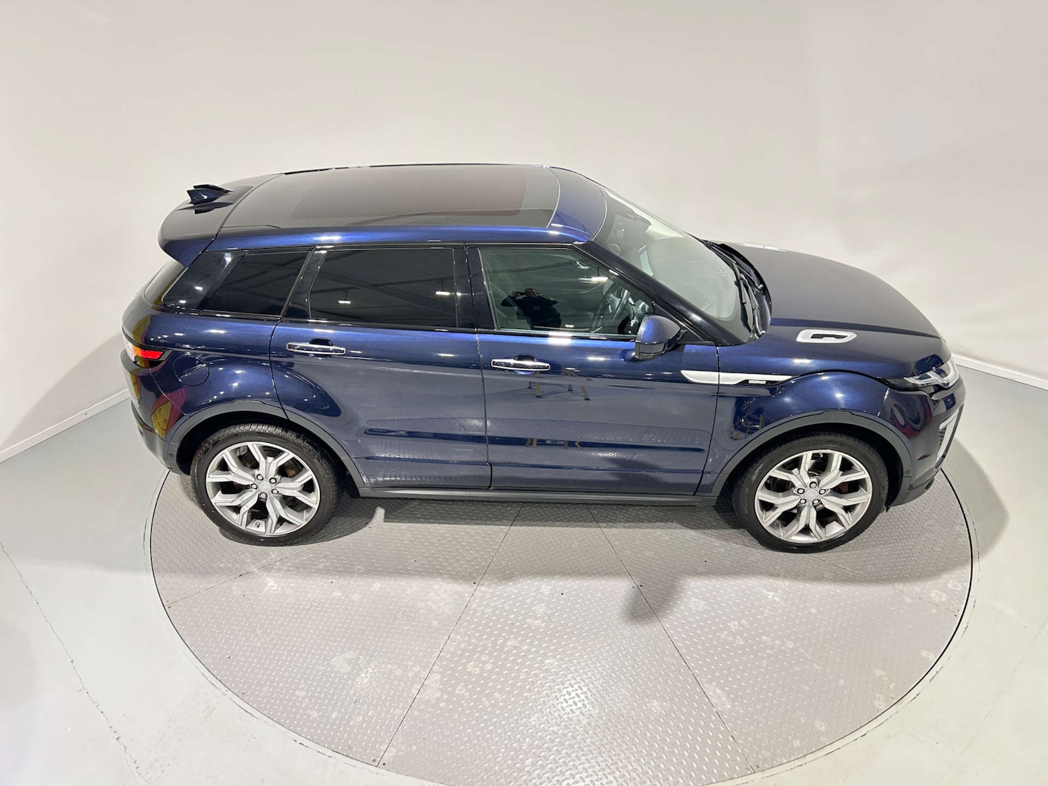 Used Land Rover Range Rover Evoque 2017 for sale - 77200703: Photo 4