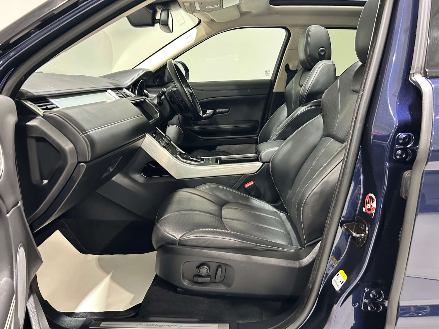 Used Land Rover Range Rover Evoque 2017 for sale - 77200703: Photo 42