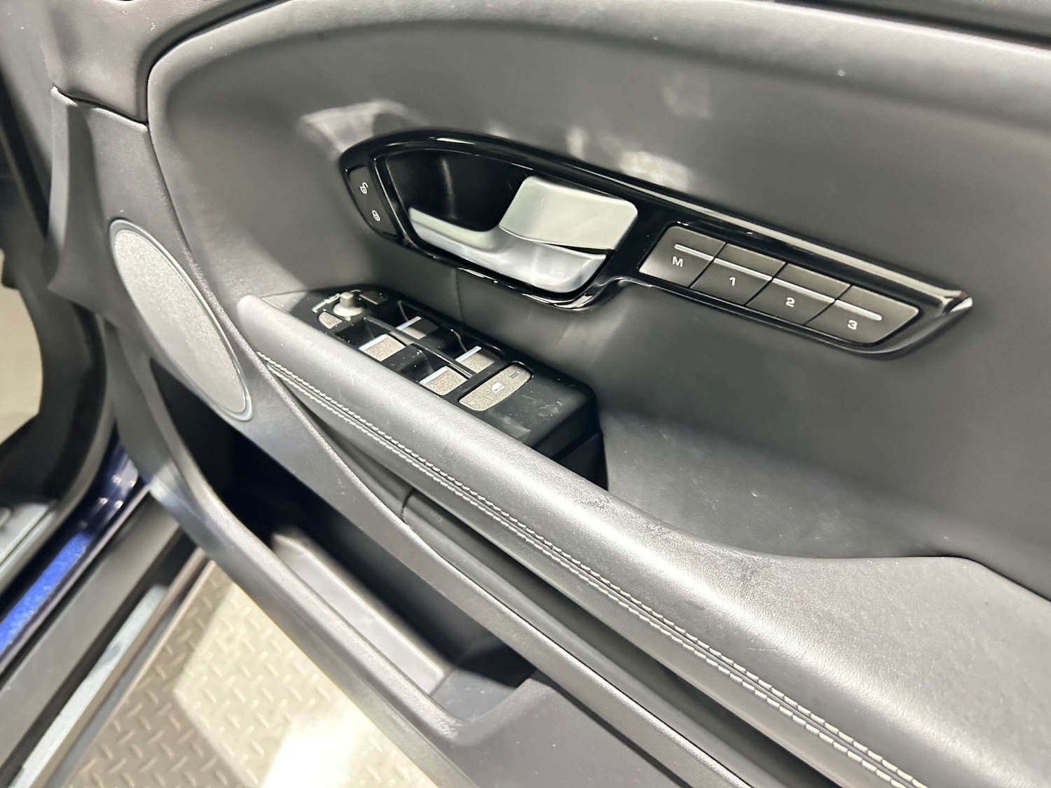 Used Land Rover Range Rover Evoque 2017 for sale - 77200703: Photo 60