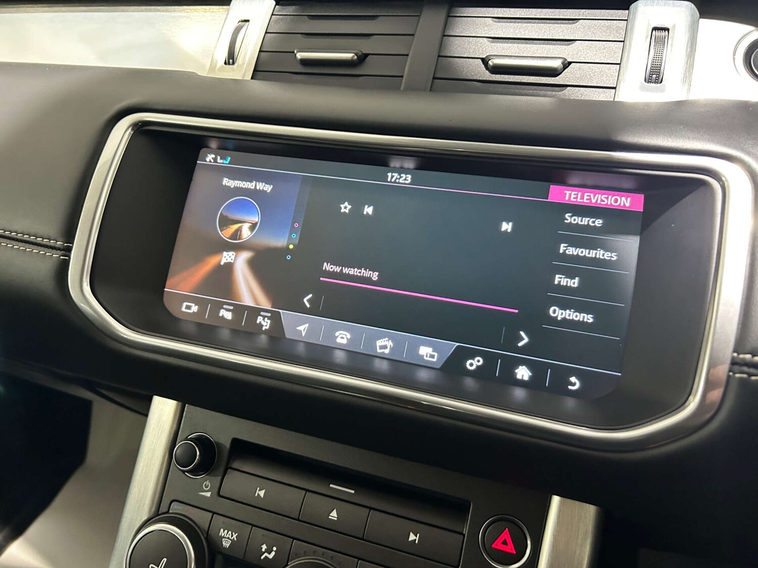 Used Land Rover Range Rover Evoque 2017 for sale - 77200703: Photo 82