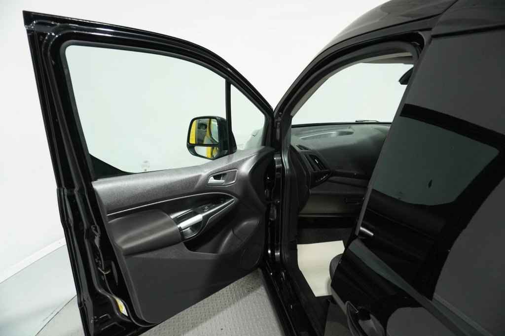 Used Ford Transit Connect 2017 for sale - 76867684: Photo 24