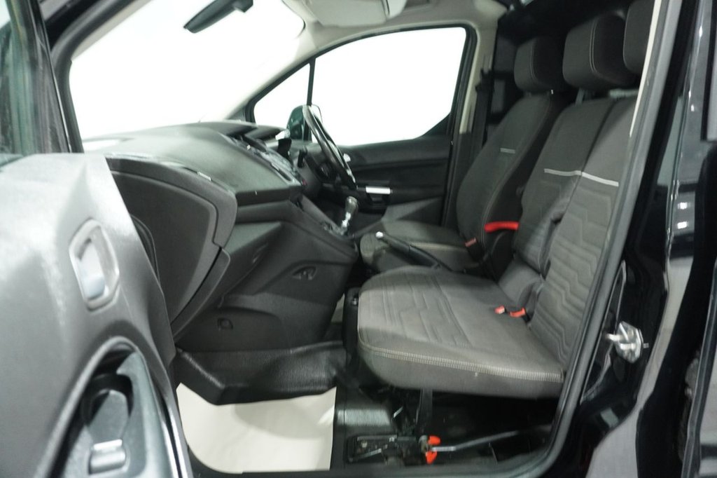 Used Ford Transit Connect 2017 for sale - 76867684: Photo 32