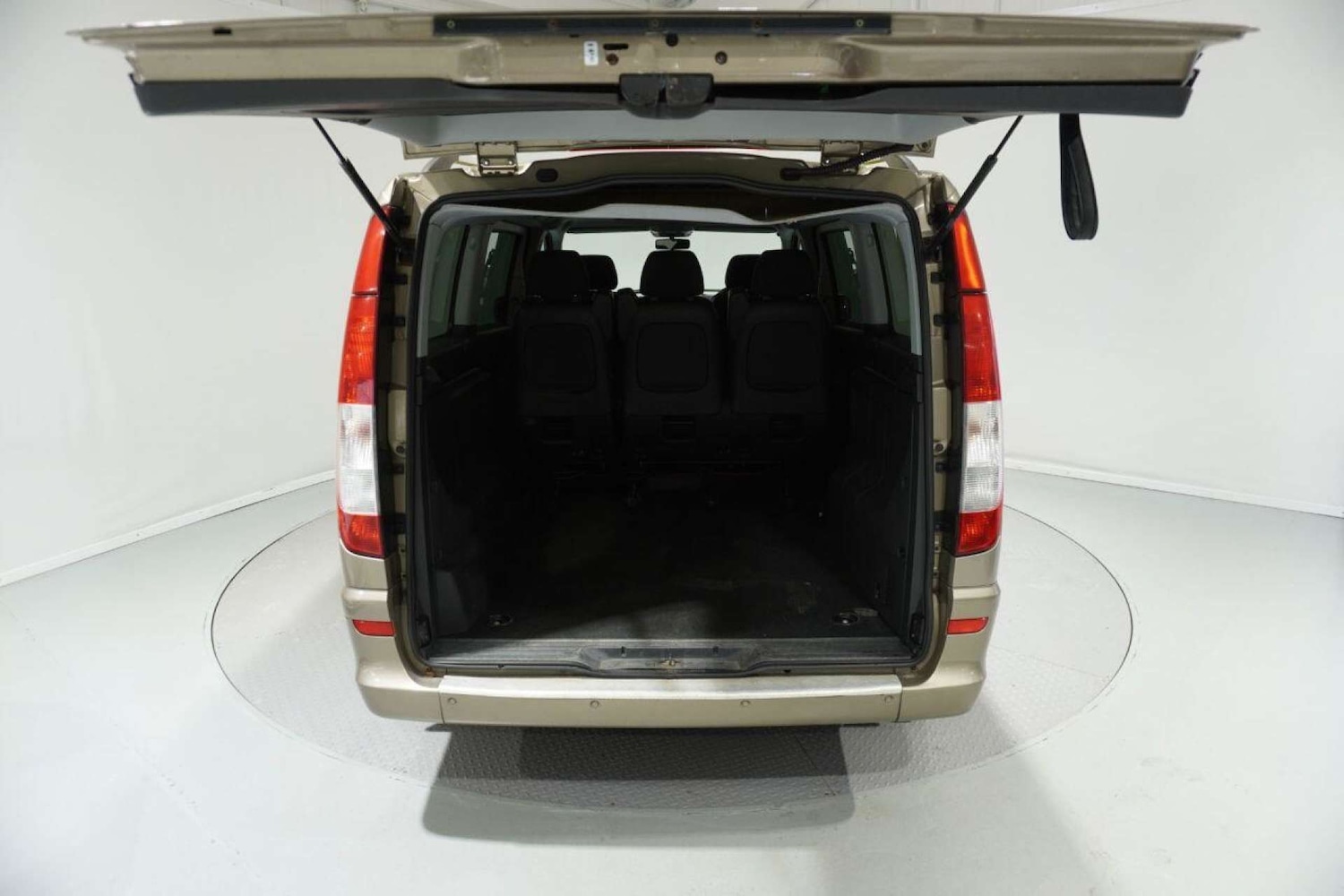 Used Mercedes-Benz Vito 2011 for sale - 77061654: Photo 29