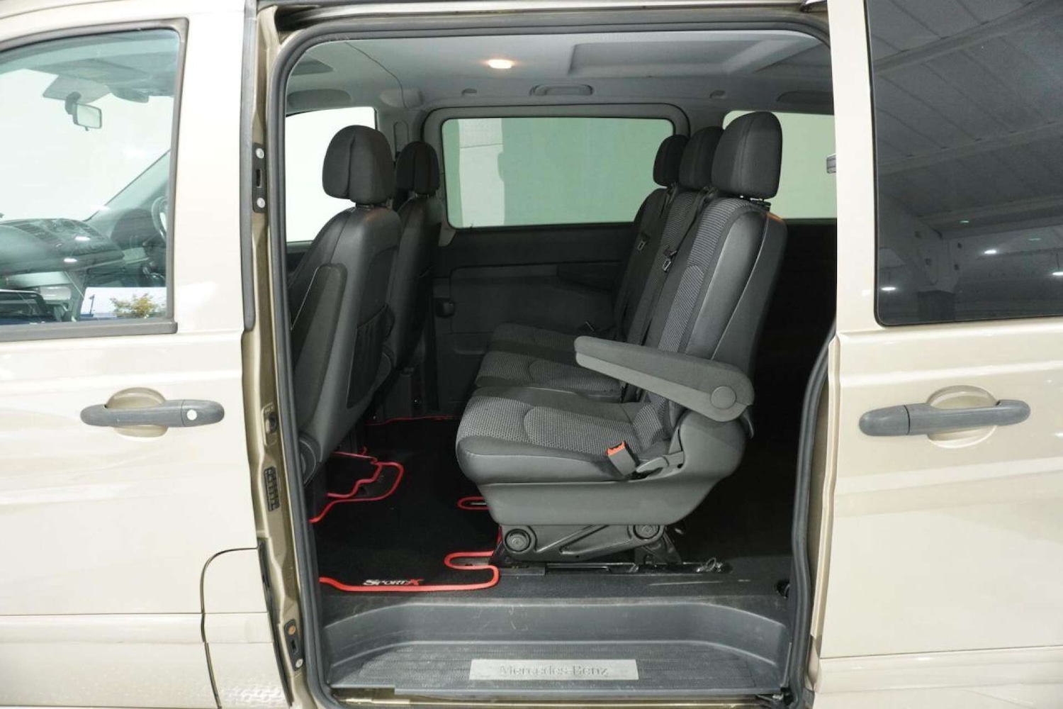 Used Mercedes-Benz Vito 2011 for sale - 77061654: Photo 38