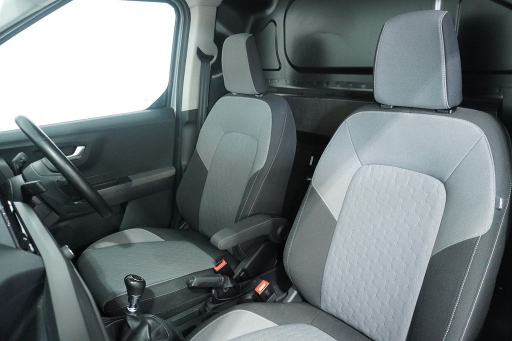 Used Ford Transit Courier 2024 for sale - 76820250: Photo 32