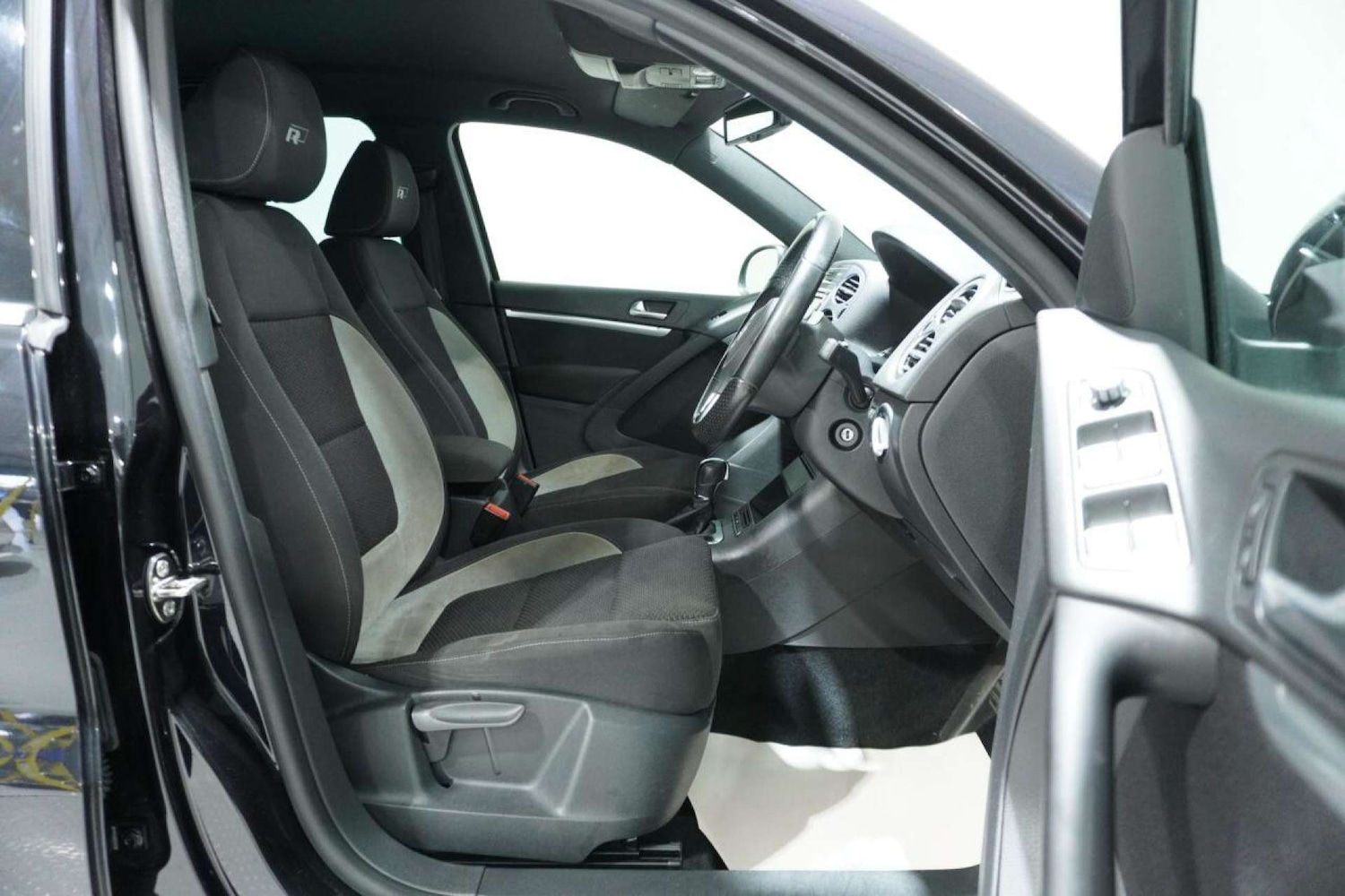 Used Volkswagen Tiguan 2014 for sale - 77061681: Photo 12