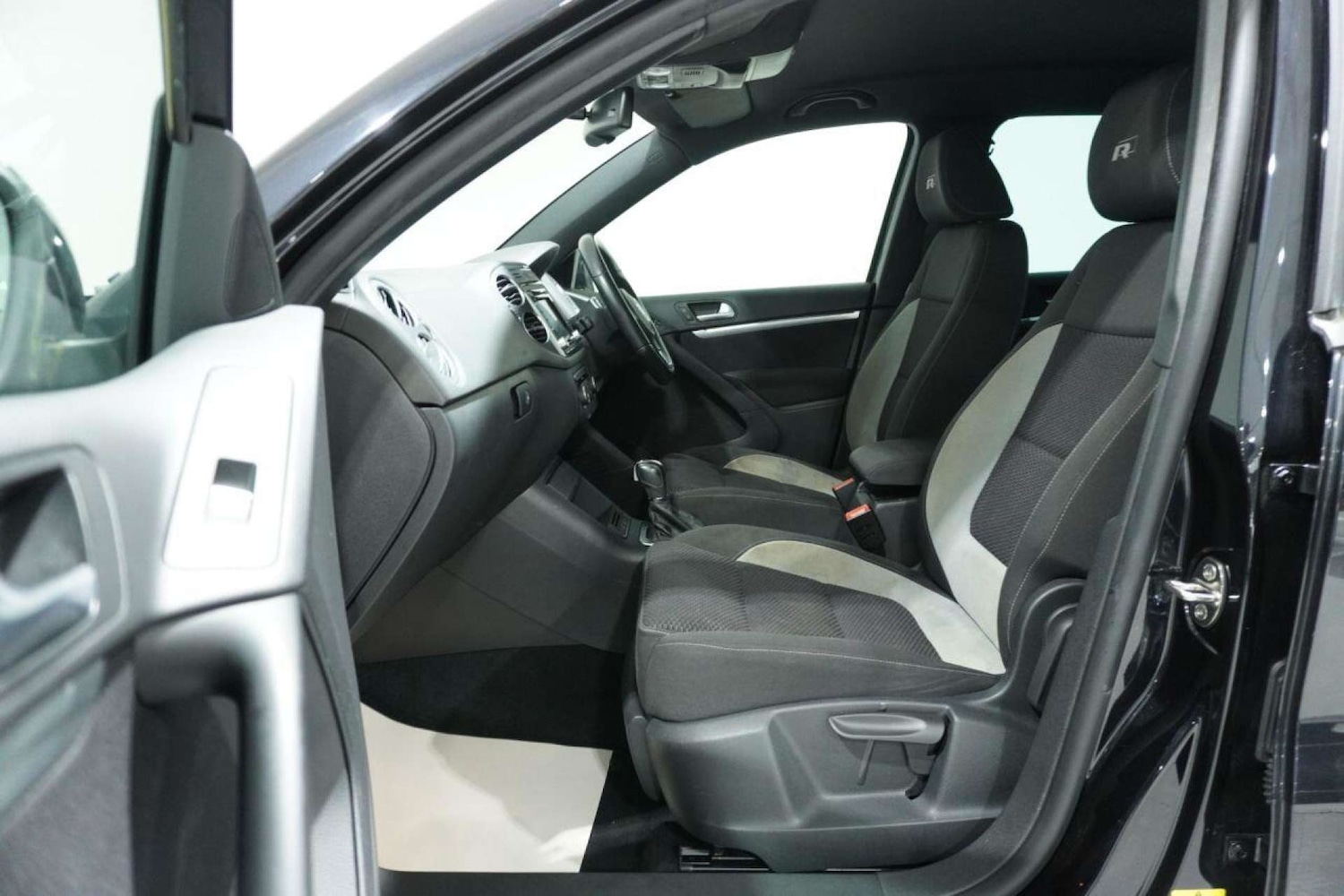 Used Volkswagen Tiguan 2014 for sale - 77061681: Photo 44