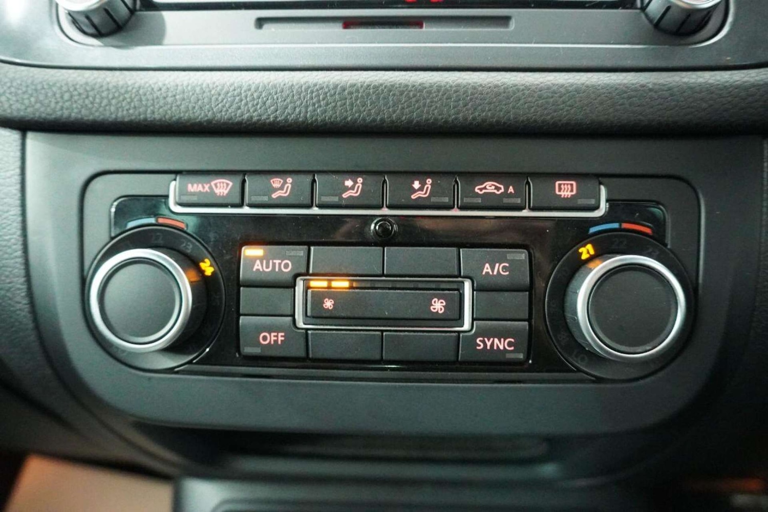 Used Volkswagen Tiguan 2014 for sale - 77061681: Photo 76