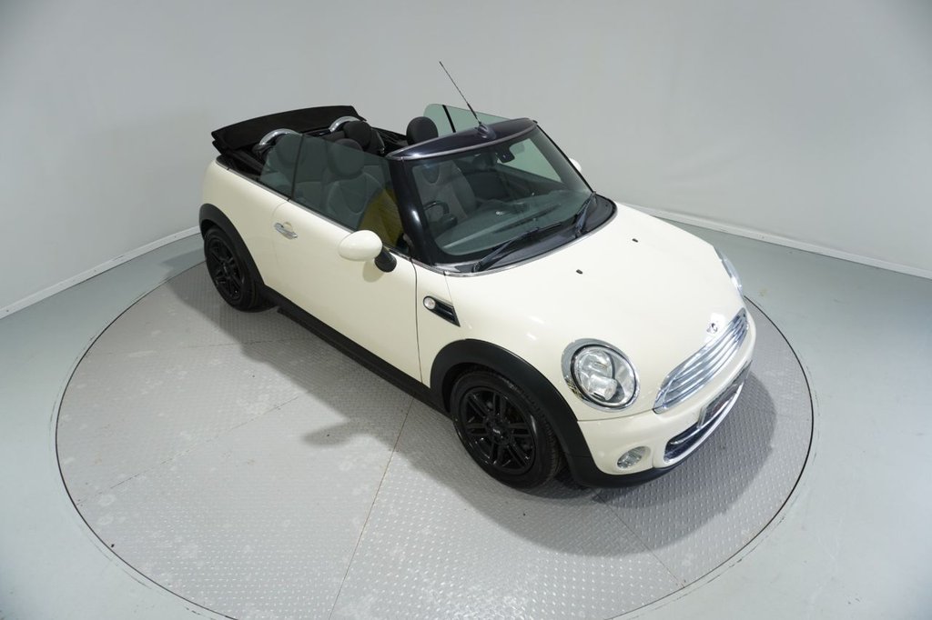 Used MINI Convertible 2014 for sale - 76820322: Photo 10