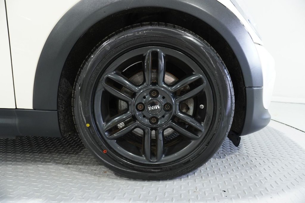 Used MINI Convertible 2014 for sale - 76820322: Photo 19