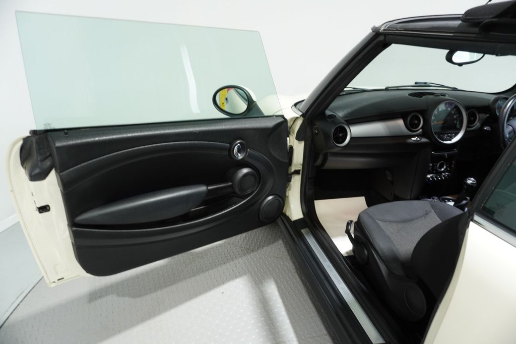 Used MINI Convertible 2014 for sale - 76820322: Photo 36