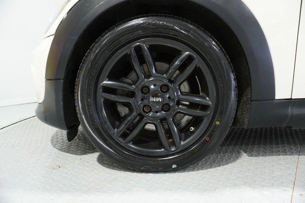 Used MINI Convertible 2014 for sale - 76820322: Photo 44