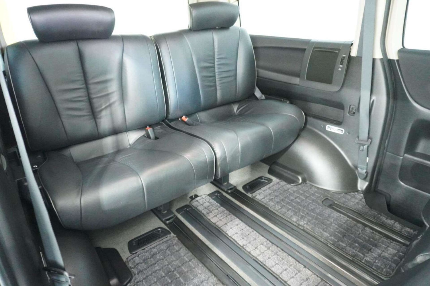 Used Nissan Elgrand 2025 for sale - 77061668: Photo 24