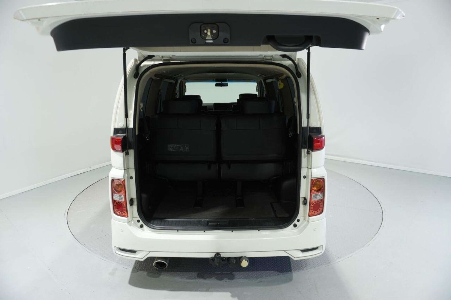 Used Nissan Elgrand 2025 for sale - 77061668: Photo 29