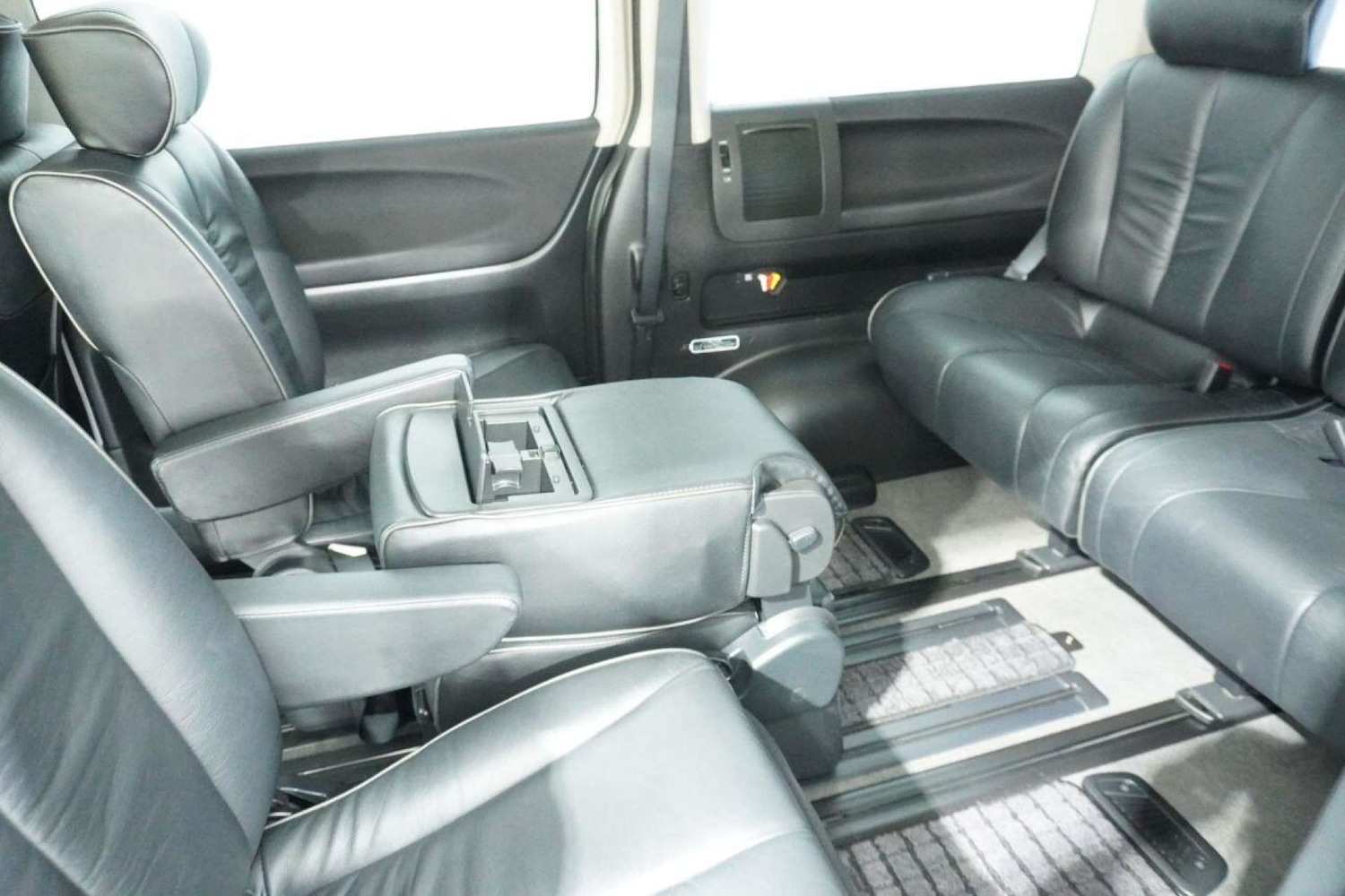Used Nissan Elgrand 2025 for sale - 77061668: Photo 52