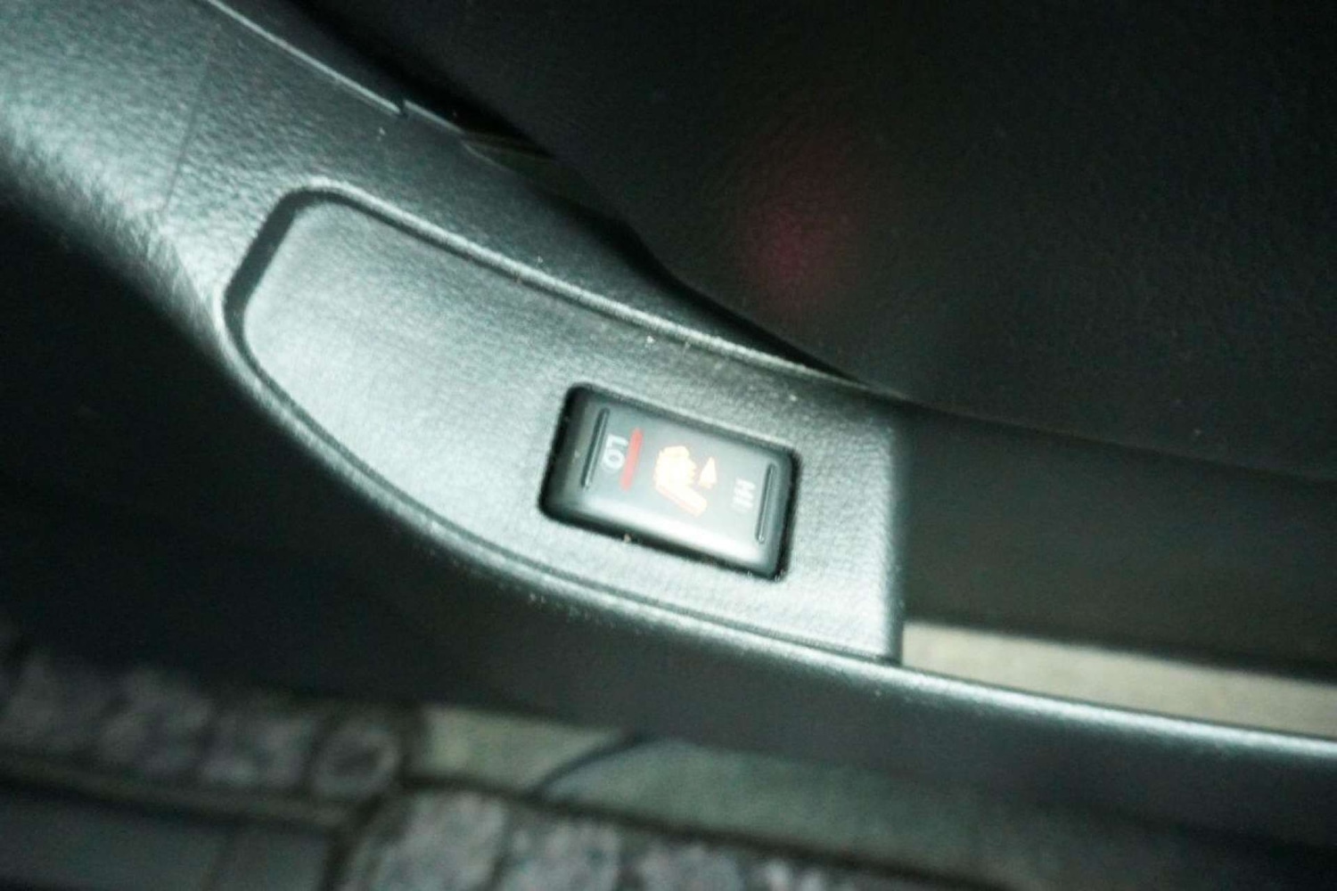 Used Nissan Elgrand 2025 for sale - 77061668: Photo 95