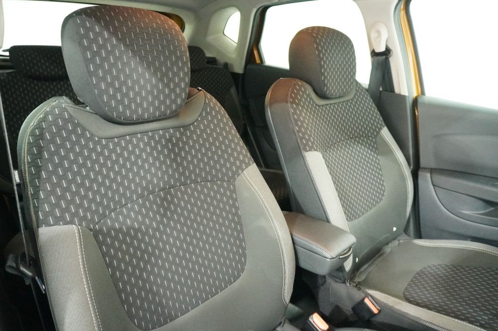 Used Renault Captur 2018 for sale - 76820526: Photo 13