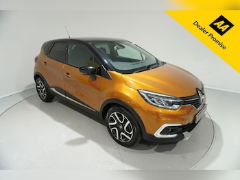 Used Renault Captur 2018 for sale - 76820526: Photo