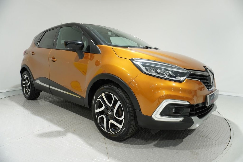 Used Renault Captur 2018 for sale - 76820526: Photo 2