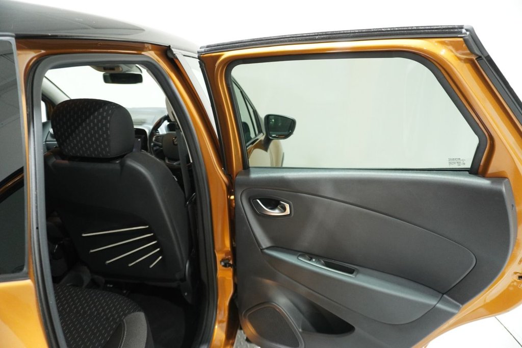 Used Renault Captur 2018 for sale - 76820526: Photo 27