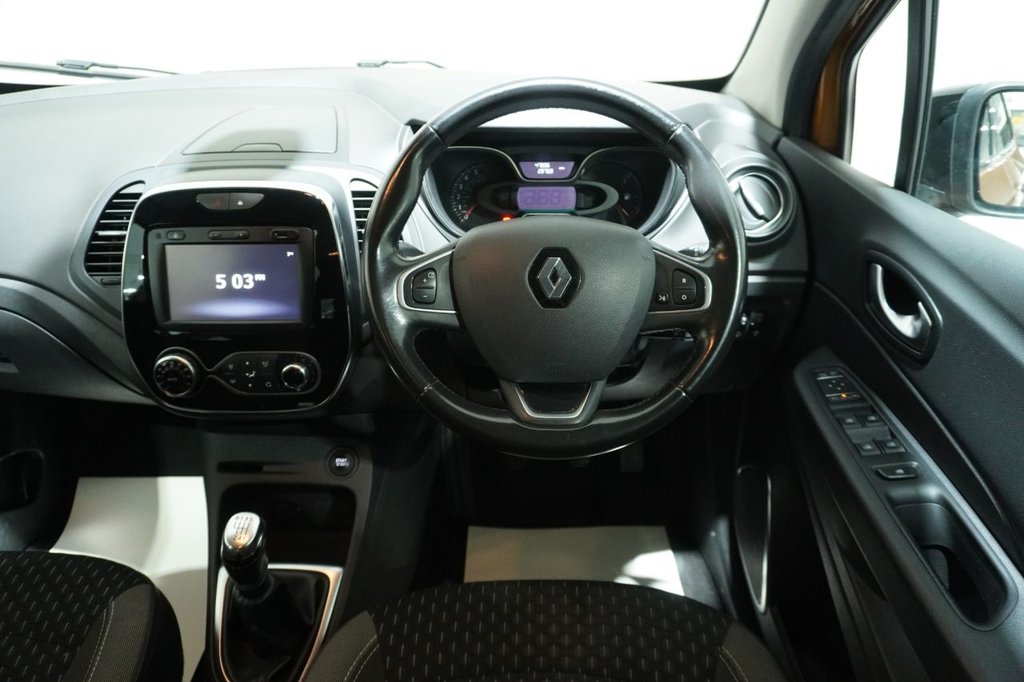 Used Renault Captur 2018 for sale - 76820526: Photo 31